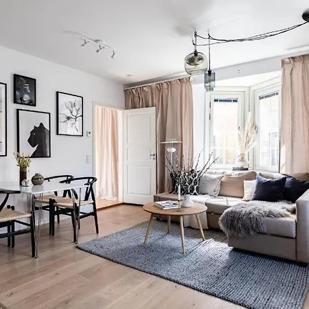 Beautiful And Modern Accommodation Near Stockholm City Exterior photo
