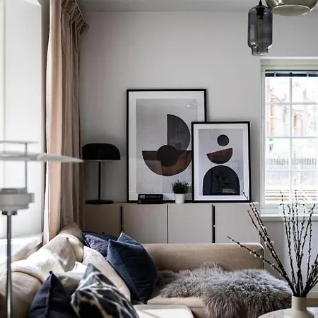 Beautiful And Modern Accommodation Near Stockholm City Exterior photo